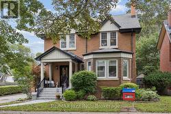 425 MASSON STREET Oshawa (O'Neill), ON L1G 4Z7