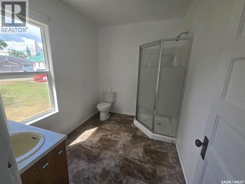 419 Main Street, Kipling, SK - Indoor Photo Showing Bathroom