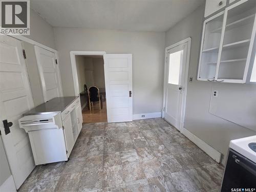 419 Main Street, Kipling, SK - Indoor Photo Showing Laundry Room