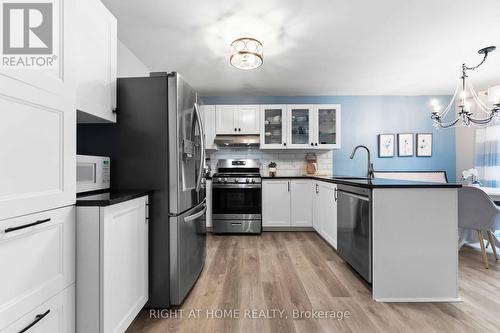 25 Waterton Crescent, Ottawa, ON - Indoor Photo Showing Kitchen