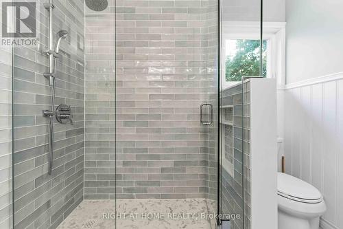 25 Waterton Crescent, Ottawa, ON - Indoor Photo Showing Bathroom
