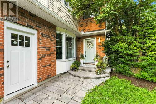 25 Waterton Crescent, Ottawa, ON - Outdoor