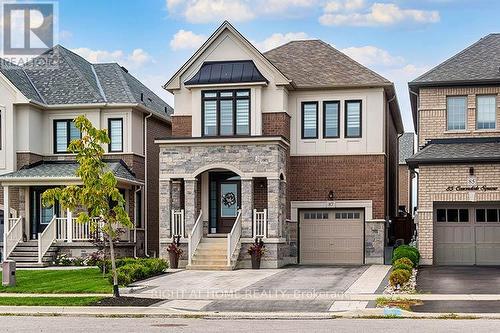 87 CARONDALE SQUARE  East Gwillimbury, ON L9N 0X7