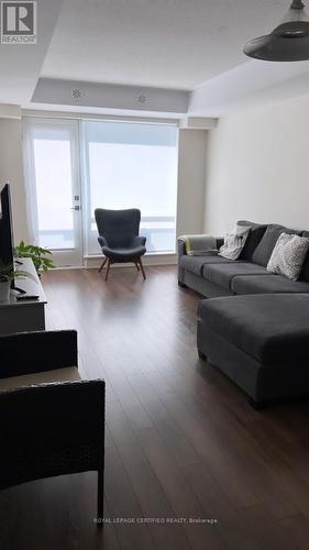 86 - 100 DUFAY ROAD , Brampton, Ontario L7A 4S3 2