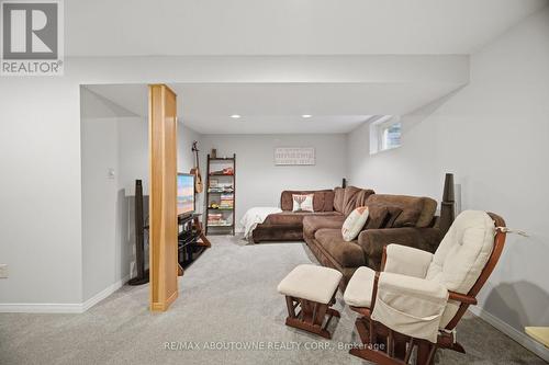 6298 Starfield Crescent, Mississauga, ON - Indoor
