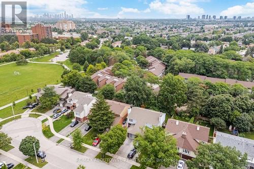 6298 Starfield Crescent, Mississauga, ON - Outdoor With View
