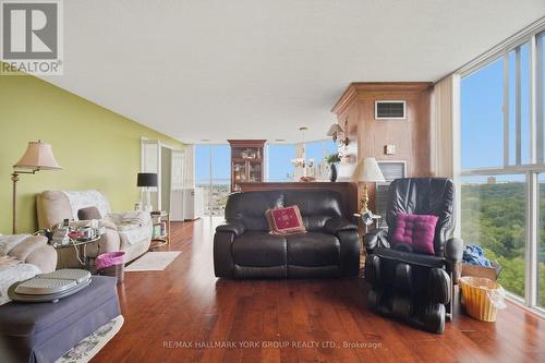 1406 - 600 Rexdale Boulevard, Toronto, ON - Indoor Photo Showing Living Room