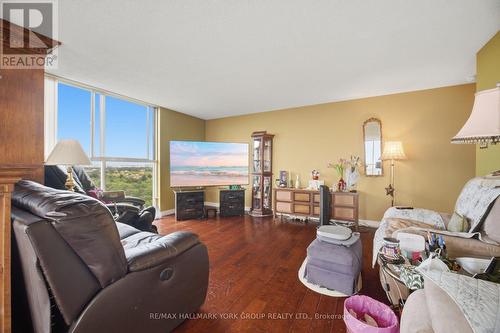 1406 - 600 Rexdale Boulevard, Toronto, ON - Indoor Photo Showing Living Room
