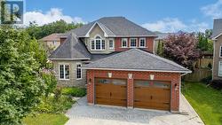 24 ERINGATE DRIVE Hamilton, ON L8J 3Y4