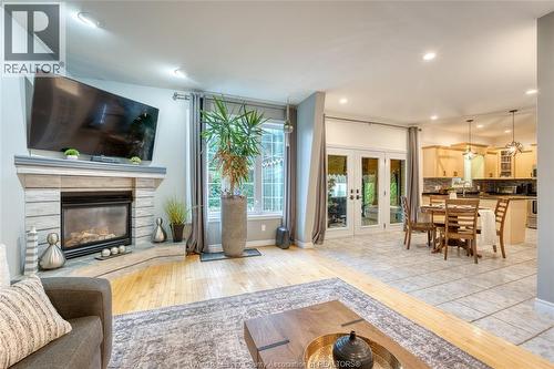 937 Pavan, Windsor, ON - Indoor Photo Showing Living Room With Fireplace