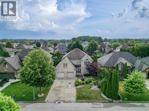 937 Pavan, Windsor, ON - Outdoor