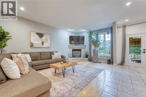937 Pavan, Windsor, ON - Indoor Photo Showing Living Room With Fireplace