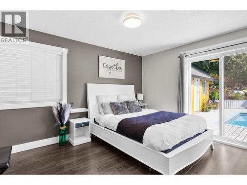 Main Floor Primary - 3341 Broadview Road, West Kelowna, BC - Indoor Photo Showing Bedroom