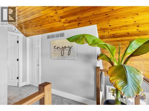 Upper floor balcony - 3341 Broadview Road, West Kelowna, BC - Indoor