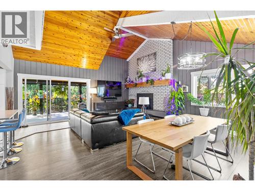 Vaulted Ceilings - 3341 Broadview Road, West Kelowna, BC - 
