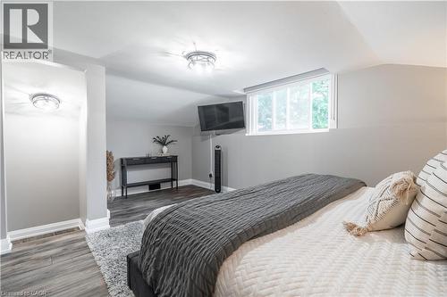 368 Caithness Street, Caledonia, ON - Indoor Photo Showing Bedroom