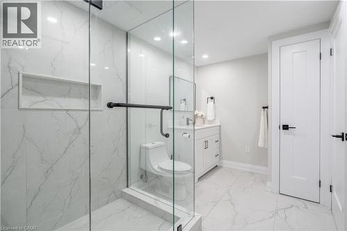 368 Caithness Street, Caledonia, ON - Indoor Photo Showing Bathroom