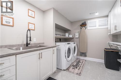 368 Caithness Street, Caledonia, ON - Indoor Photo Showing Laundry Room