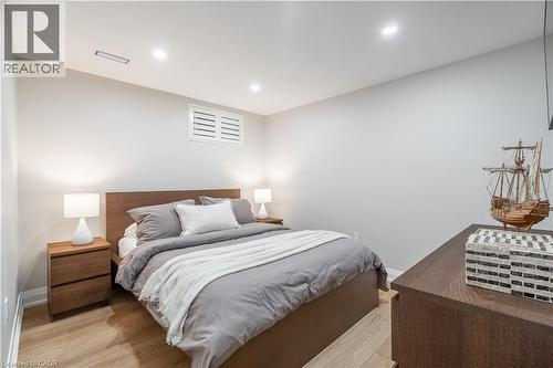 368 Caithness Street, Caledonia, ON - Indoor Photo Showing Bedroom
