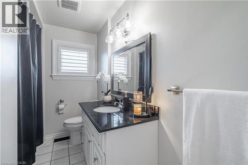 368 Caithness Street, Caledonia, ON - Indoor Photo Showing Bathroom