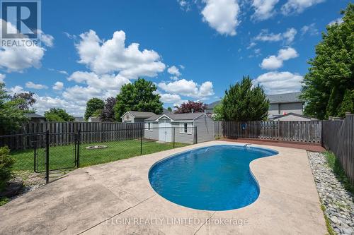 11 Kensington Court, St. Thomas, ON - Outdoor With In Ground Pool