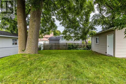 172 Elgin Avenue W, Goderich (Goderich (Town)), ON - Outdoor With Exterior