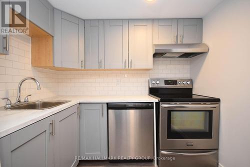 759 Adams Avenue, Ottawa, ON - Indoor Photo Showing Kitchen