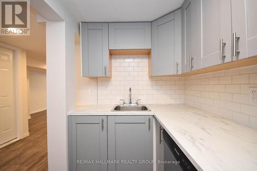 759 Adams Avenue, Ottawa, ON - Indoor Photo Showing Kitchen
