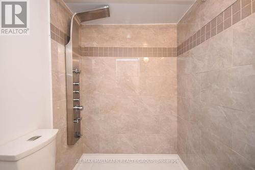 759 Adams Avenue, Ottawa, ON - Indoor Photo Showing Bathroom