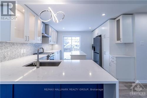 759 Adams Avenue, Ottawa, ON - Indoor Photo Showing Kitchen With Upgraded Kitchen