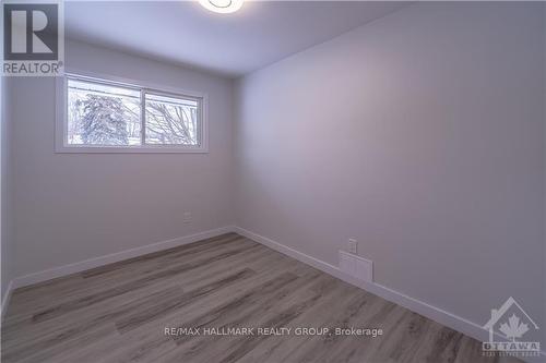 759 Adams Avenue, Ottawa, ON - Indoor Photo Showing Other Room