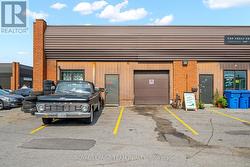 21 - 5340 CANOTEK ROAD Ottawa, ON K1J 9C8