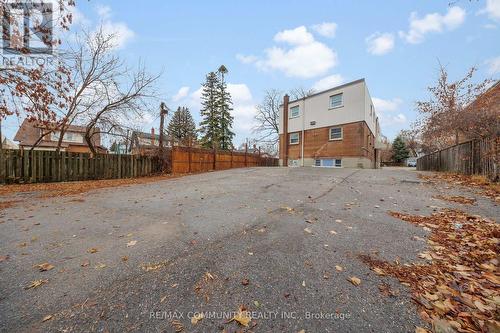 UNIT 3 - 383 BUENA VISTA AVENUE , Oshawa, Ontario L1J 2M6 5