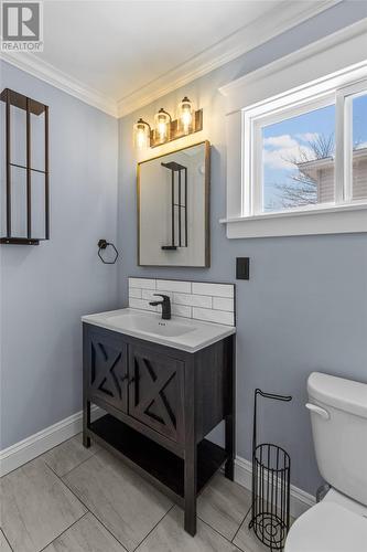 2 Blackmarsh Road, St. John'S, NL - Indoor Photo Showing Bathroom
