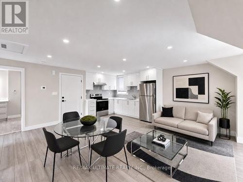 UPPER - 10 WARBECK PLACE , Toronto, Ontario M9R 3C3 4
