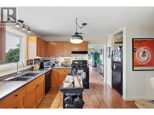 3812 Albrecht Road, Naramata, BC - Indoor Photo Showing Kitchen With Double Sink