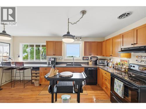 3812 Albrecht Road, Naramata, BC - Indoor Photo Showing Kitchen With Double Sink