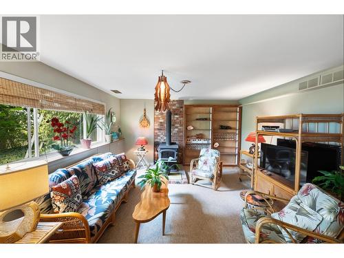3812 Albrecht Road, Naramata, BC - Indoor Photo Showing Living Room With Fireplace