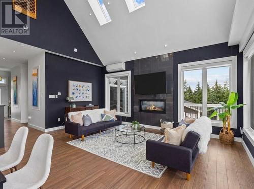 28 Flora Drive, Torbay, NL - Indoor Photo Showing Living Room With Fireplace