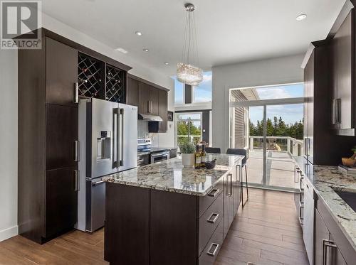 28 Flora Drive, Torbay, NL - Indoor Photo Showing Kitchen With Upgraded Kitchen