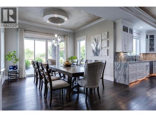 3666 Benvoulin Road, Kelowna, BC - Indoor Photo Showing Dining Room