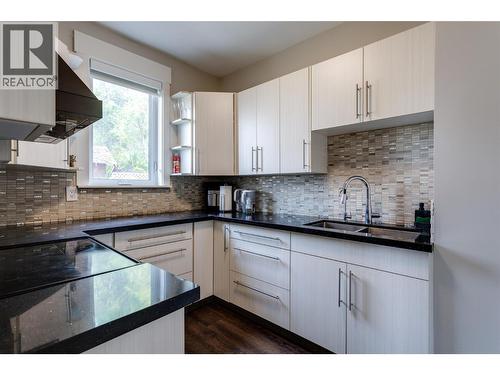 3666 Benvoulin Road, Kelowna, BC - Indoor Photo Showing Kitchen With Double Sink