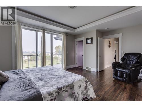 3666 Benvoulin Road, Kelowna, BC - Indoor Photo Showing Bedroom