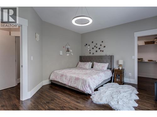 3666 Benvoulin Road, Kelowna, BC - Indoor Photo Showing Bedroom