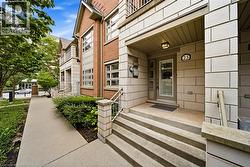 2460 PRINCE MICHAEL Drive Unit# 23 Oakville, ON L6H 0H3