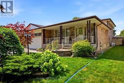 394 AMSTEL COURT Oshawa, ON L1G 2J8