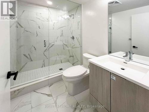 Washroom - 3907 - 8 Interchange Way, Vaughan, ON - Indoor Photo Showing Bathroom