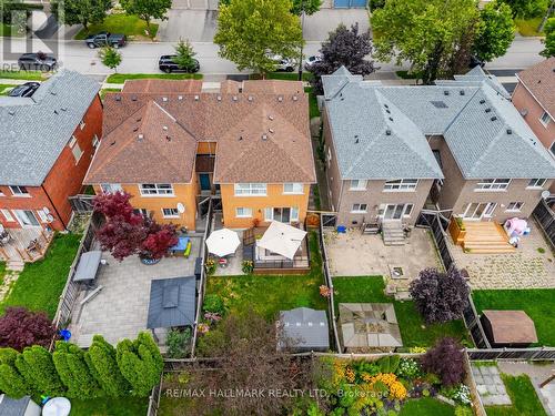 25 Starr Crescent, Aurora, ON 
