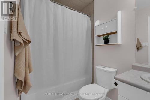 77 Graihawk Drive, Barrie, ON - Indoor Photo Showing Bathroom