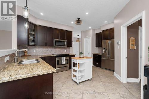 77 Graihawk Drive, Barrie, ON - Indoor Photo Showing Kitchen